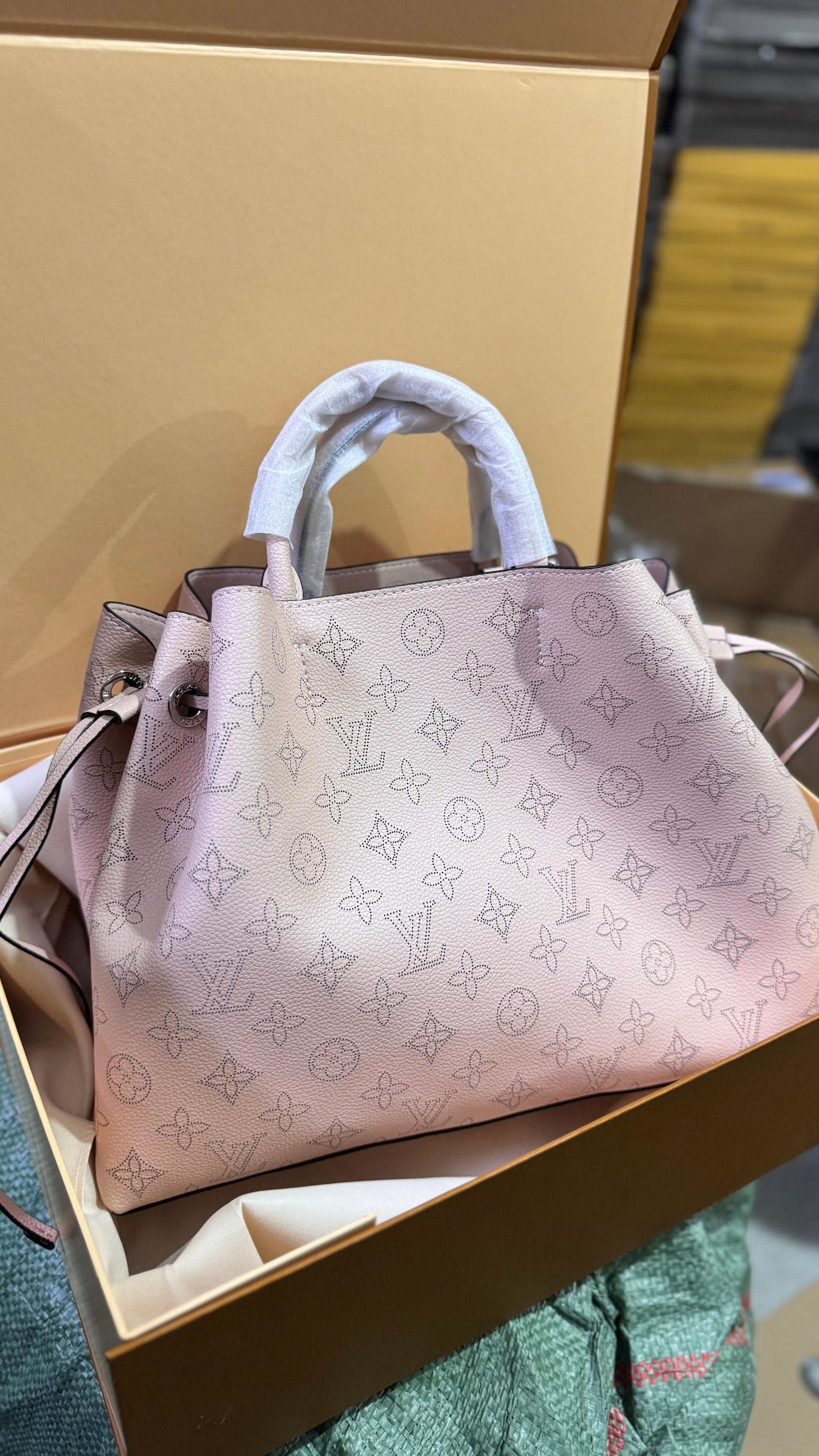 Luxury edition tote bag