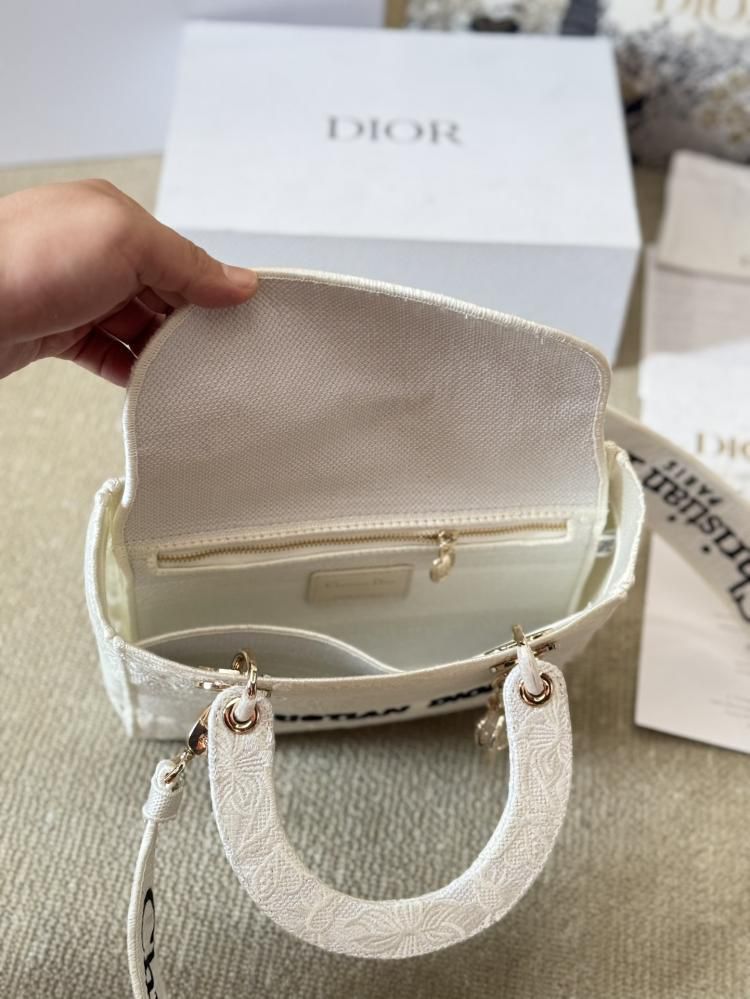 D LITE MEDIUM BAG