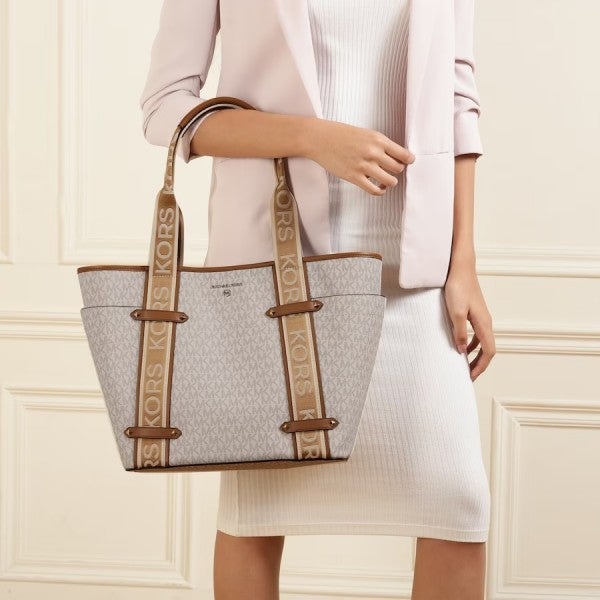 Maeve tote collection