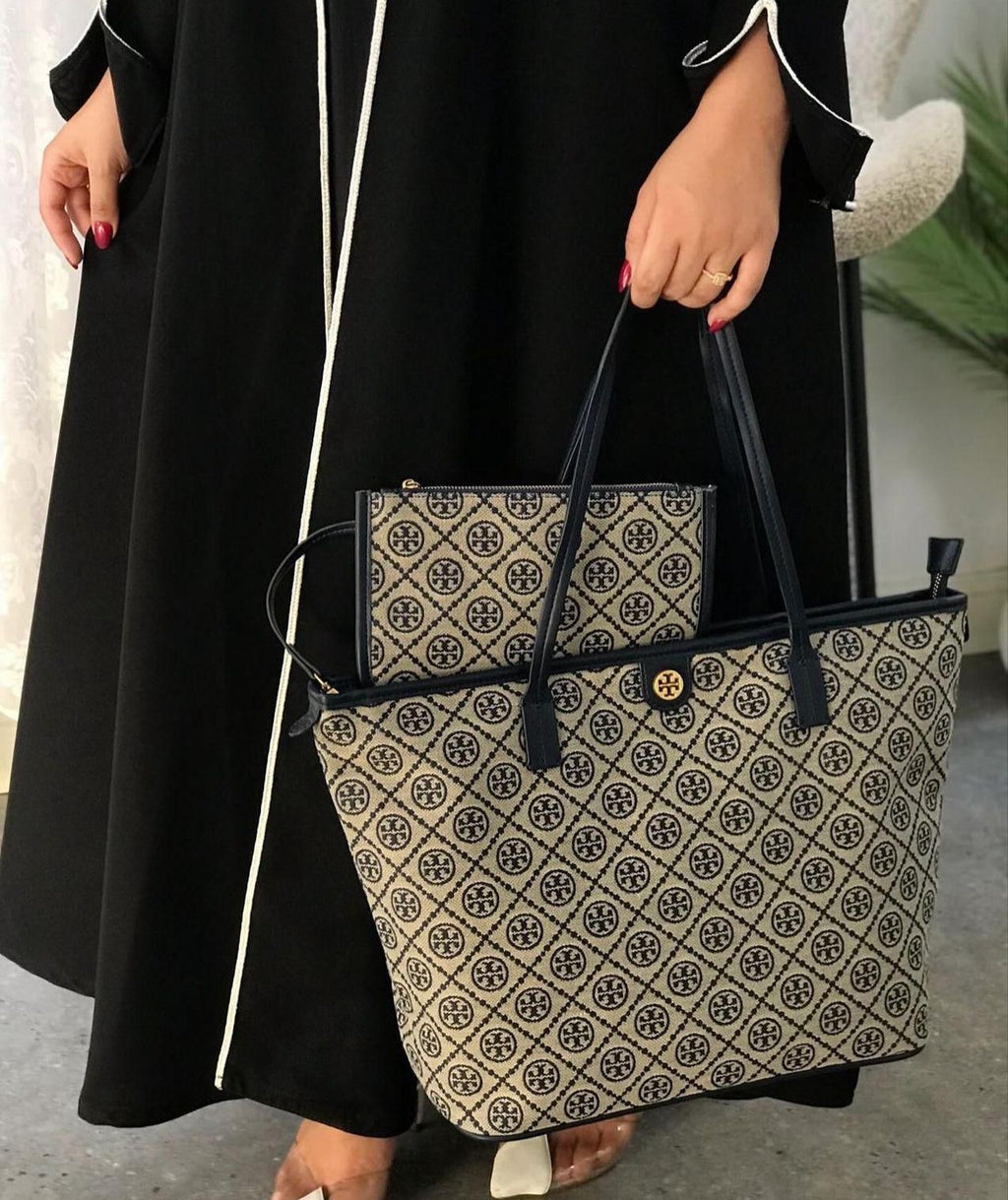 T monogram zip tote