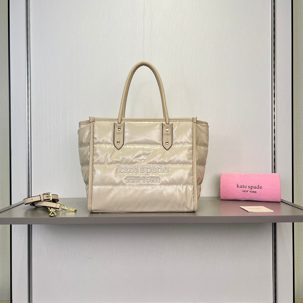 WOMEN TOTE BAGS