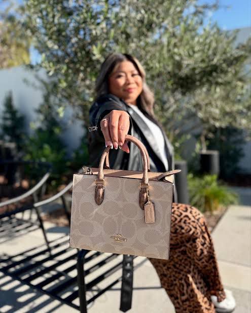 MAGGIE EMBOSSED SERIES