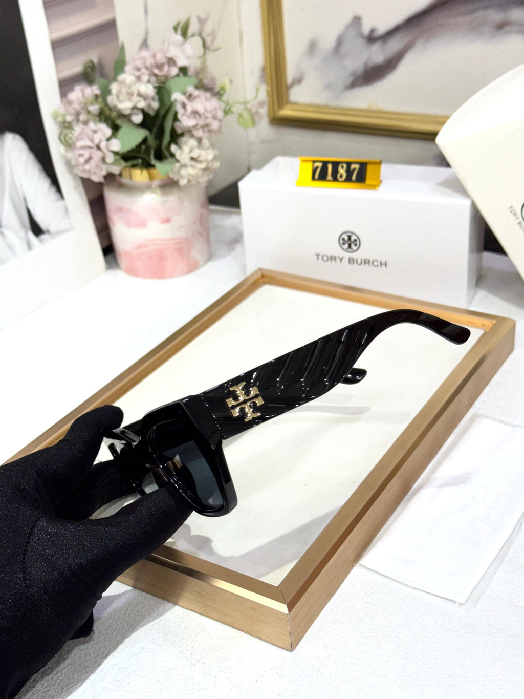 TB WOMEN SUNGLASSES