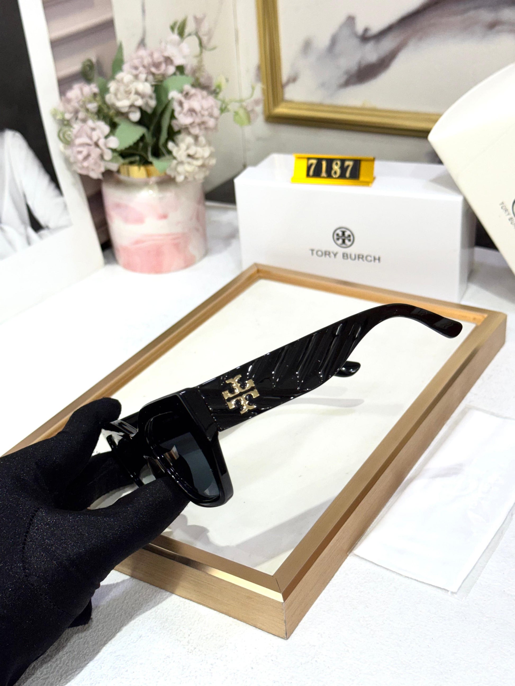 TB WOMEN SUNGLASSES