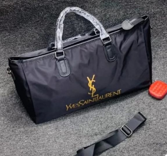 ASSORTED DUFFLE HAND BAGS