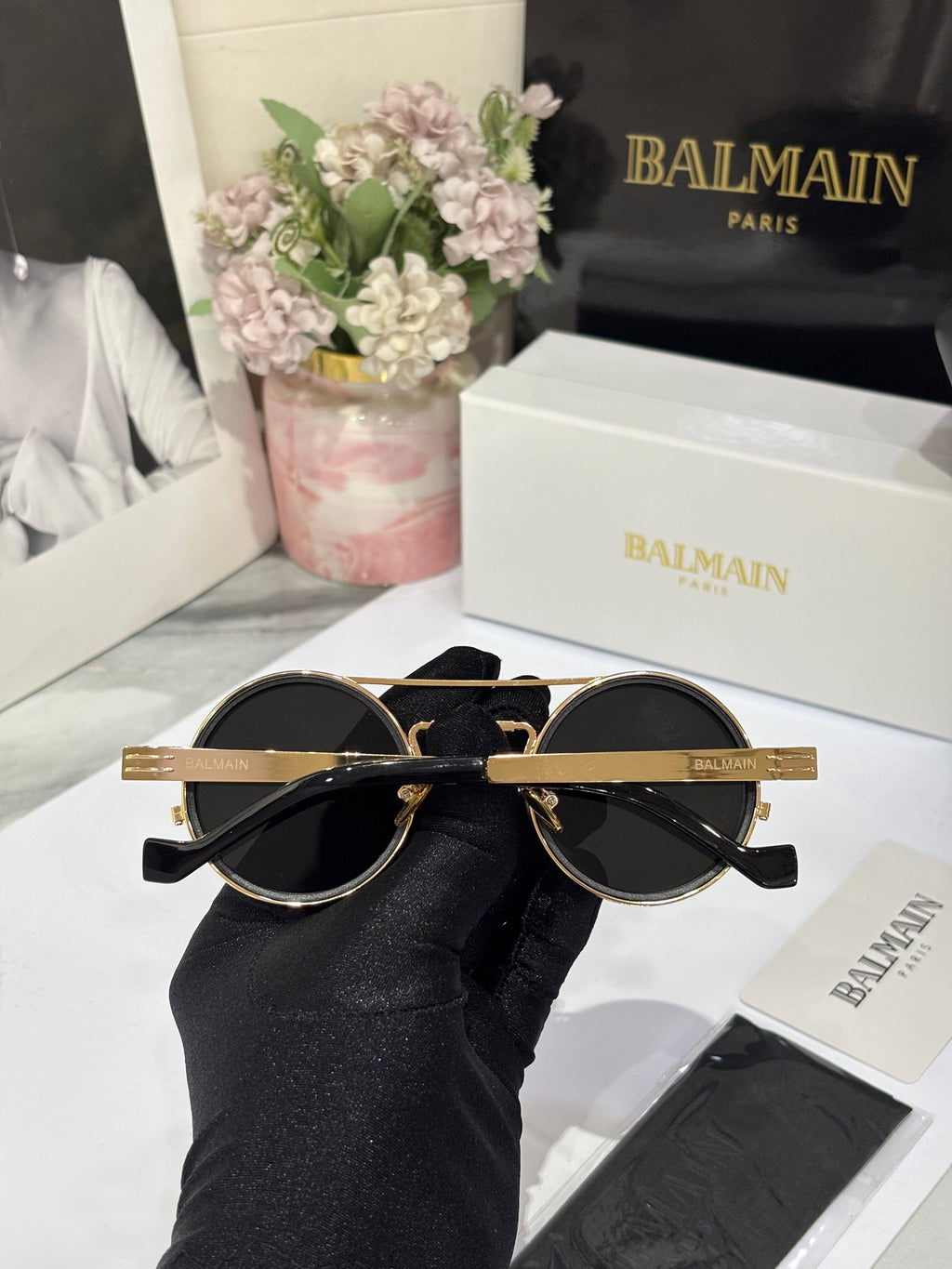 Luxury lens changing dark to light