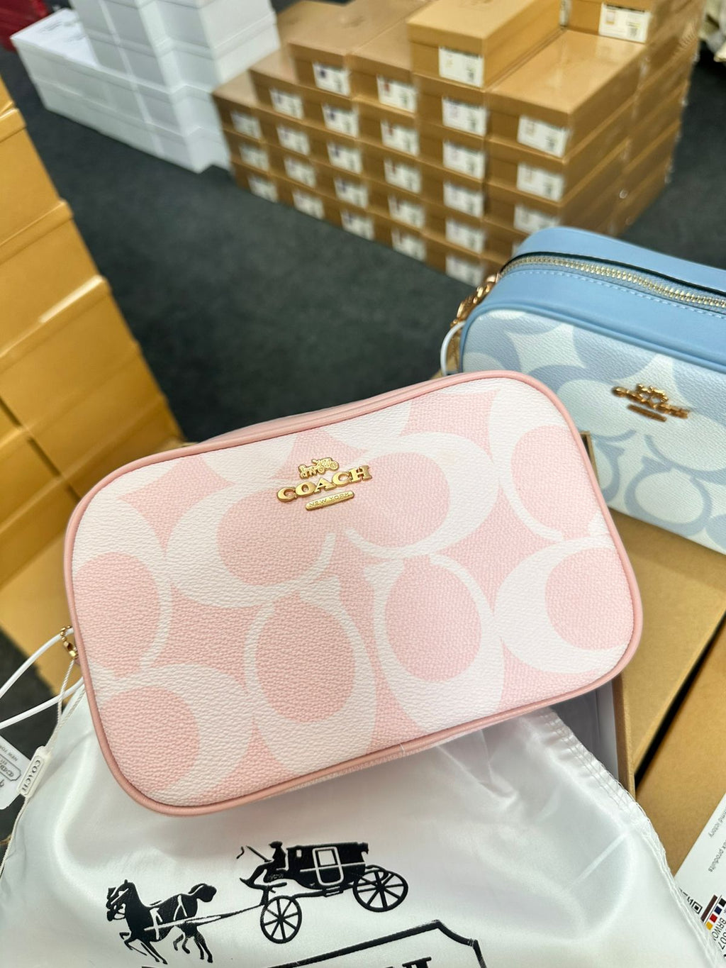 CC CROSS BODY SLING BAGS