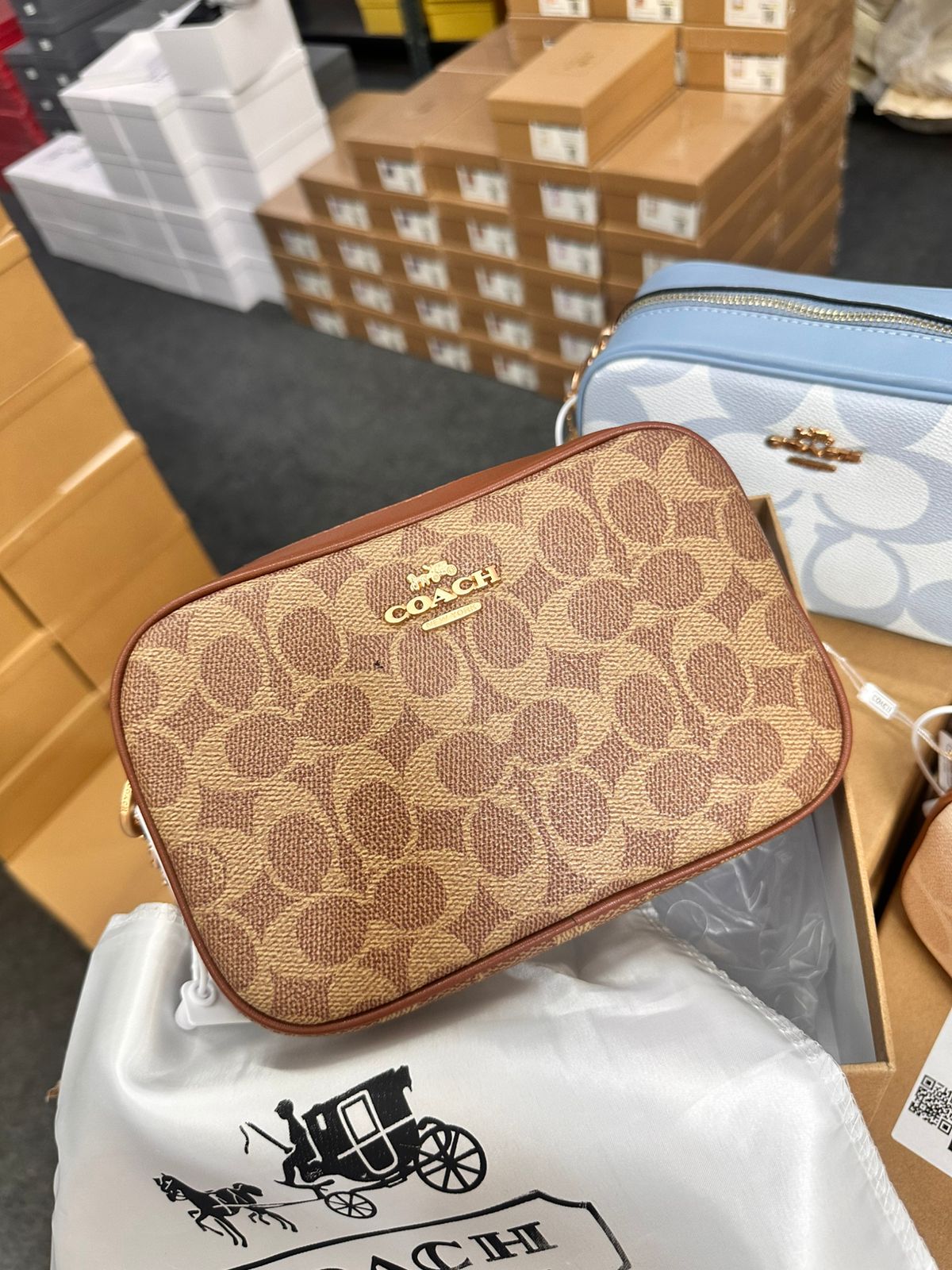 CC CROSS BODY SLING BAGS