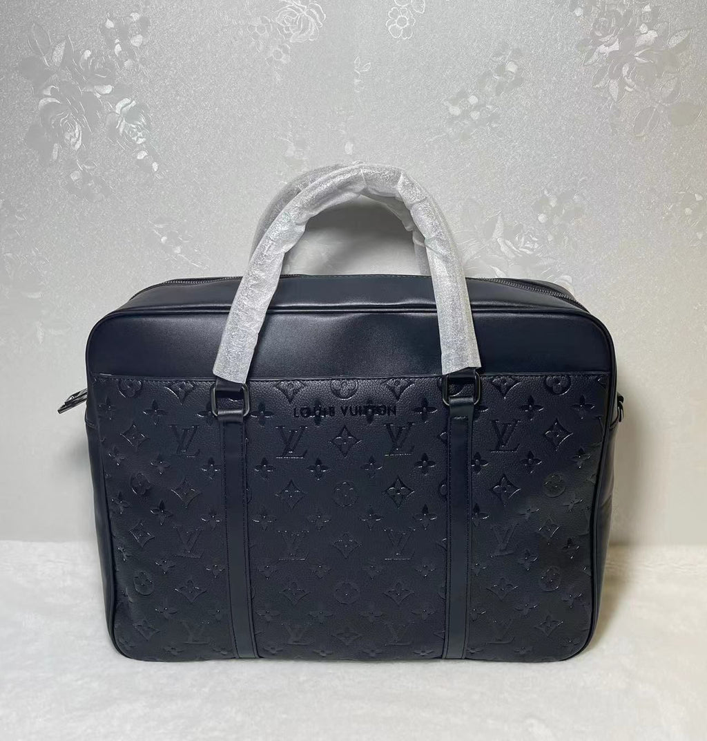 Assorted branded laptop bag