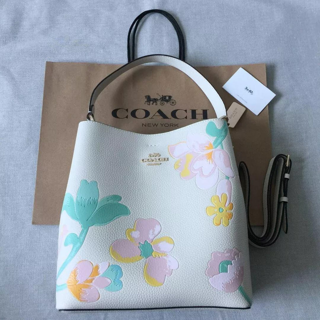 CC BUCKET BAG