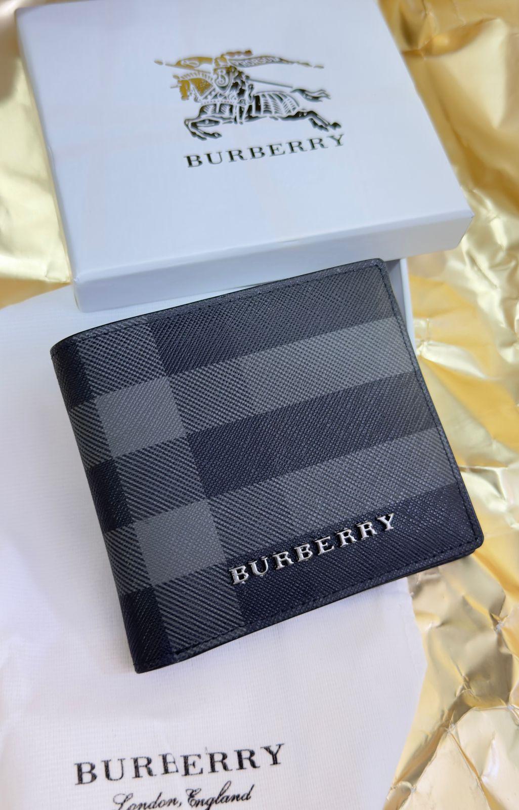 Assorted branded mens wallet