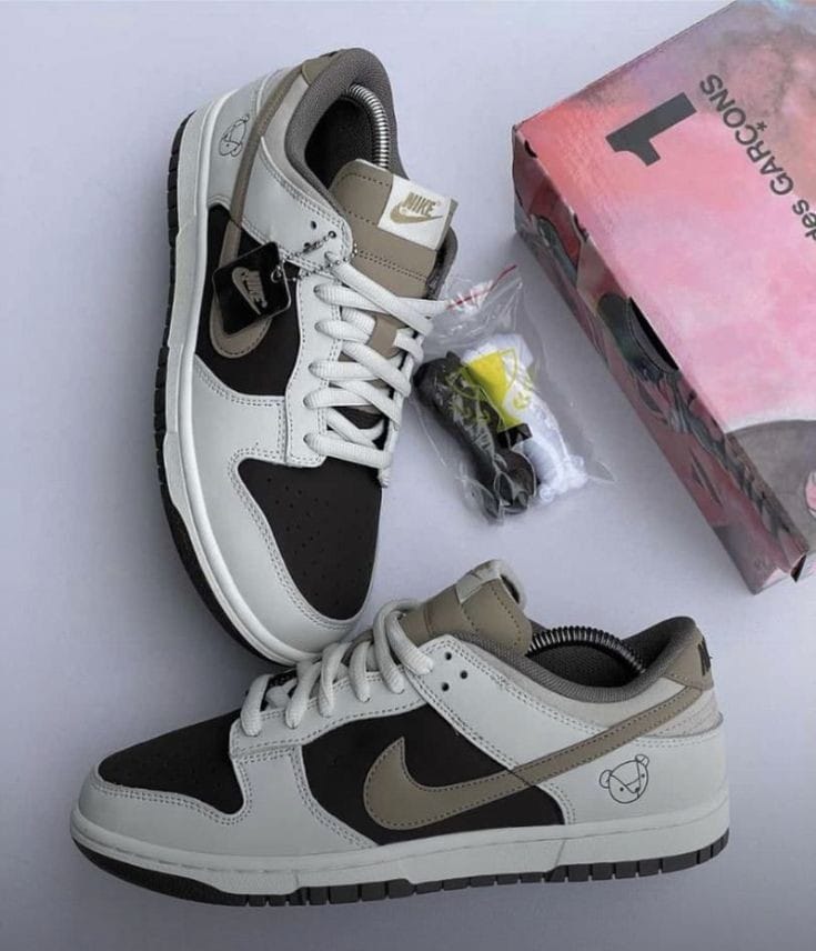 Otomo katsuhiro x sb dunk low dark brown