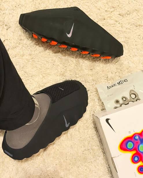 PREMIUM SLIP-ON CLOGS