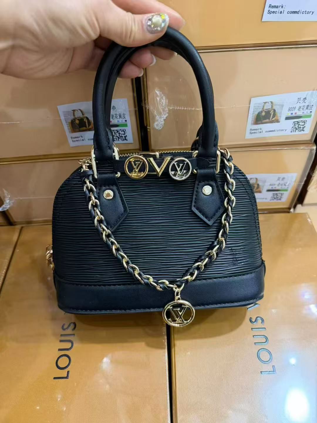 LV CROSS BODY BAGS