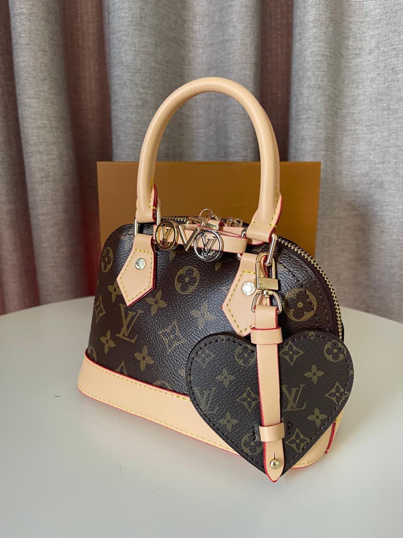 LV CROSS BODY BAGS