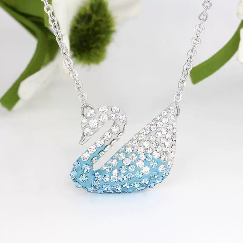 Luxury swan neck chain