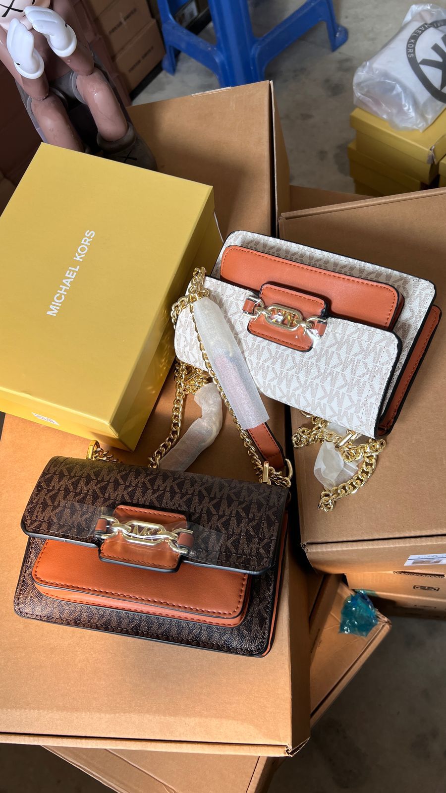 Premium shoulder bag