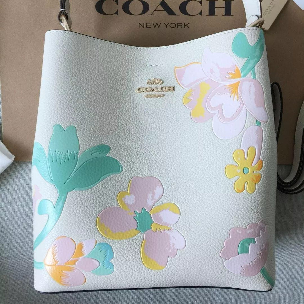CC BUCKET BAG