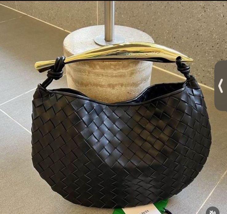 WOMEN CASSETTE BAG