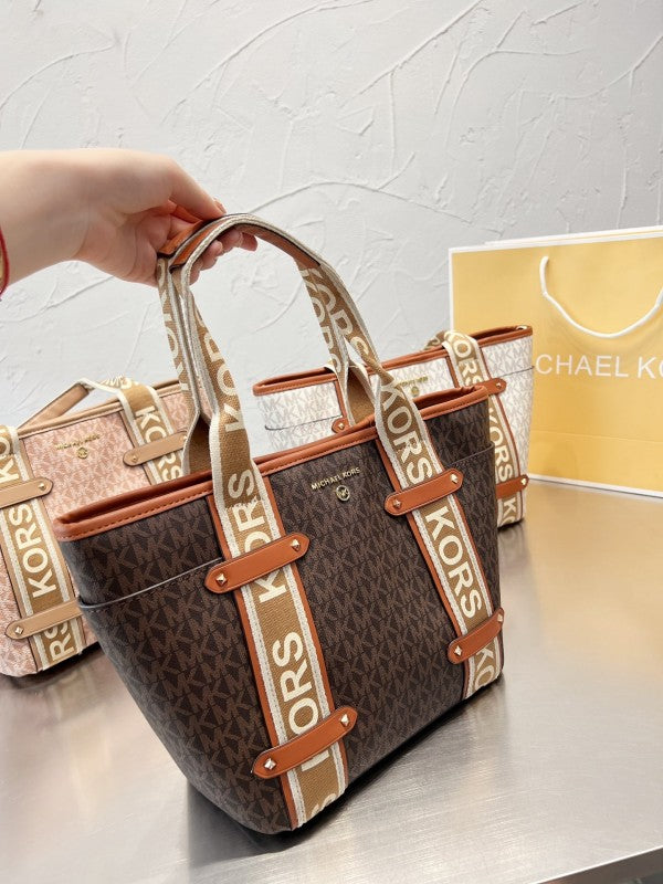 Maeve tote collection