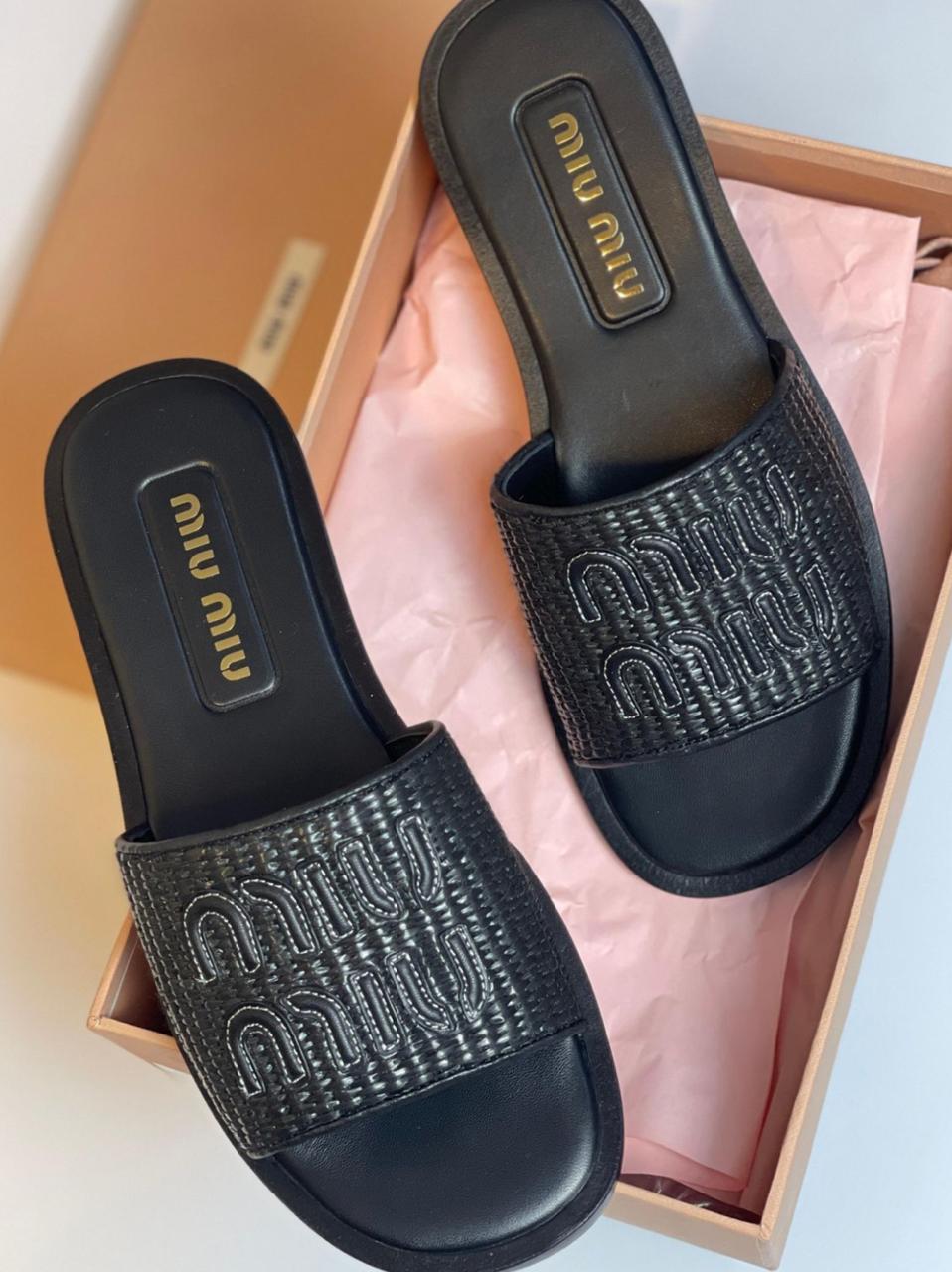 Premium slippers