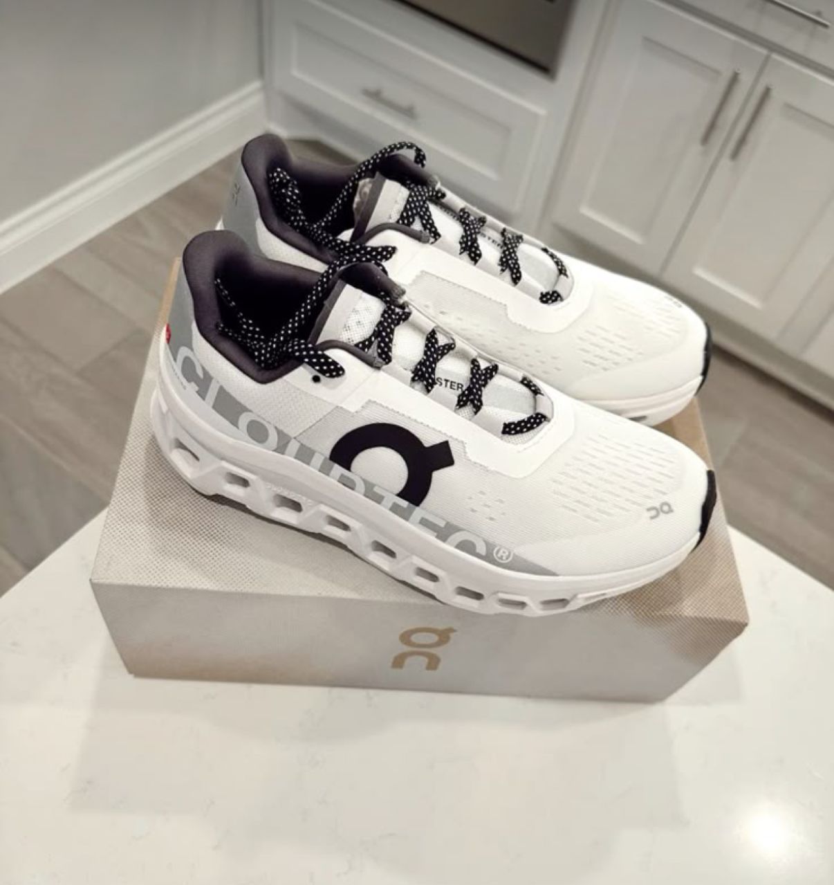 Premium quality shoe white & black