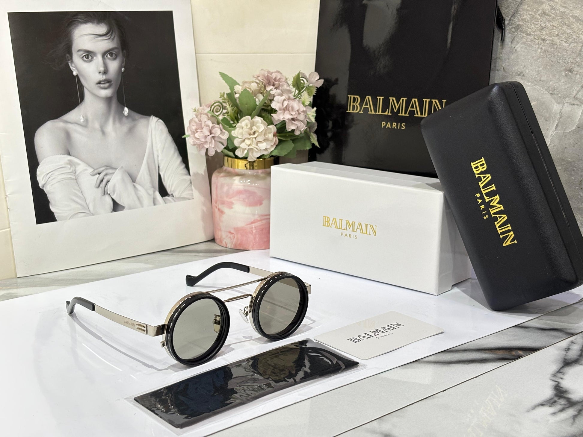 Luxury lens changing dark to light