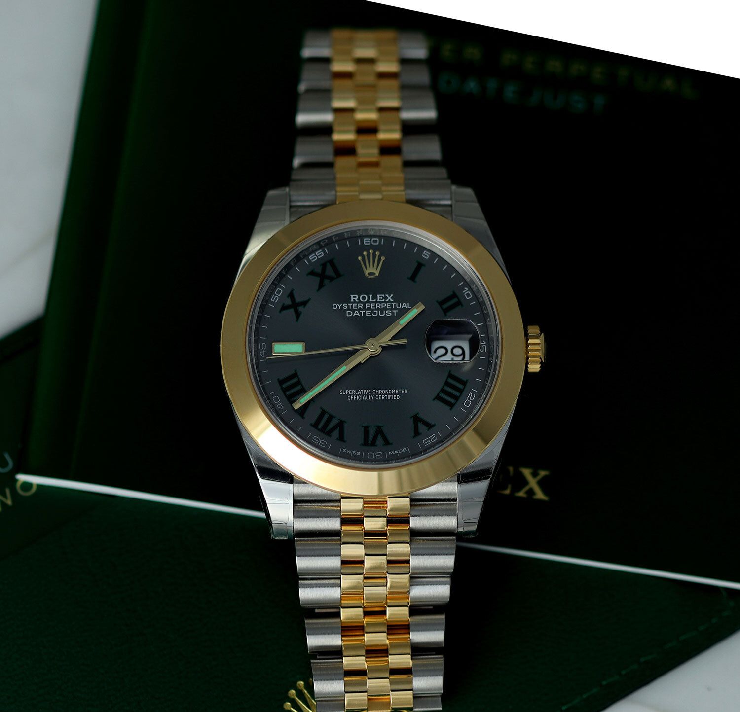 Premium quality watch