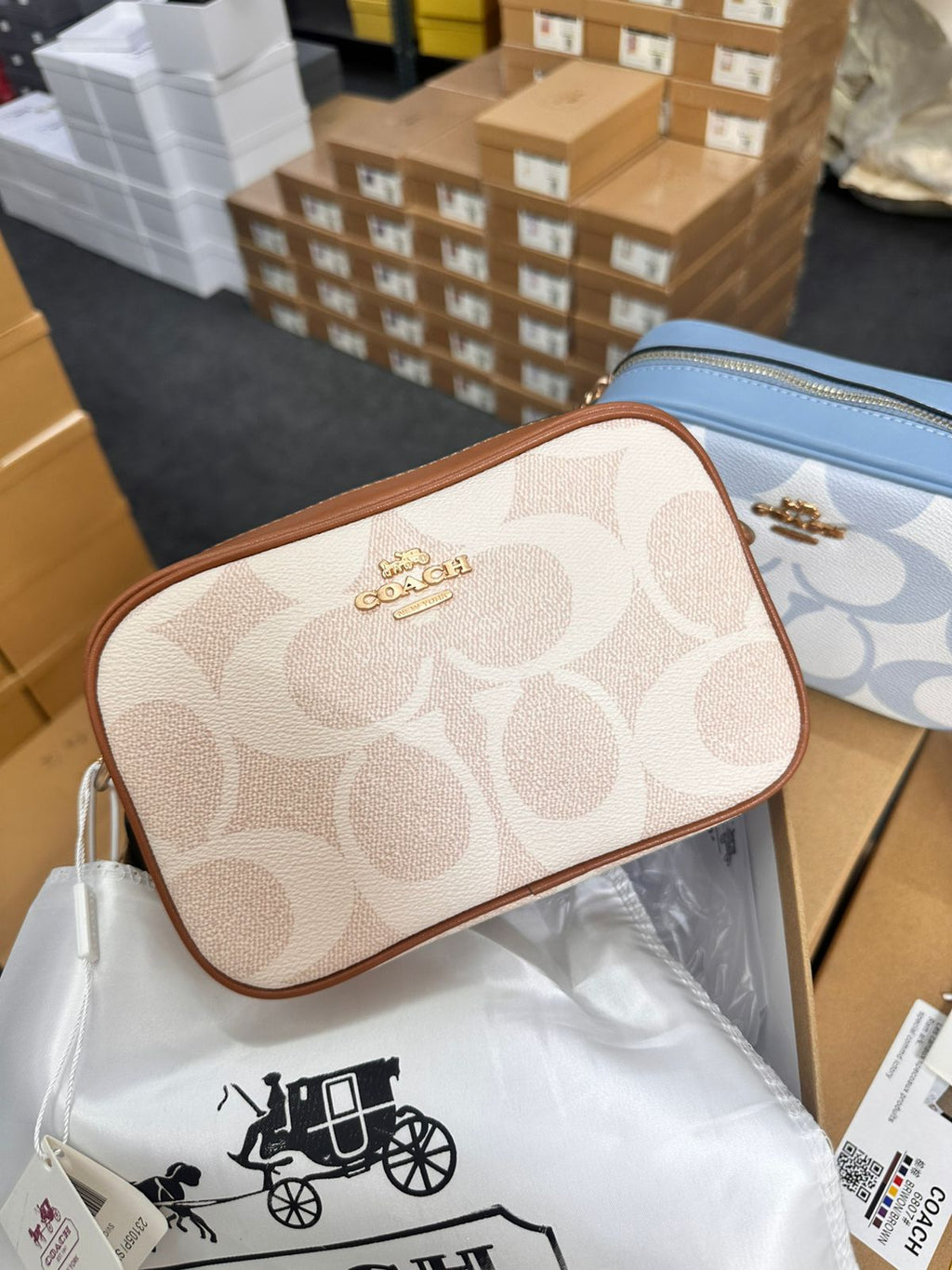 CC CROSS BODY SLING BAGS