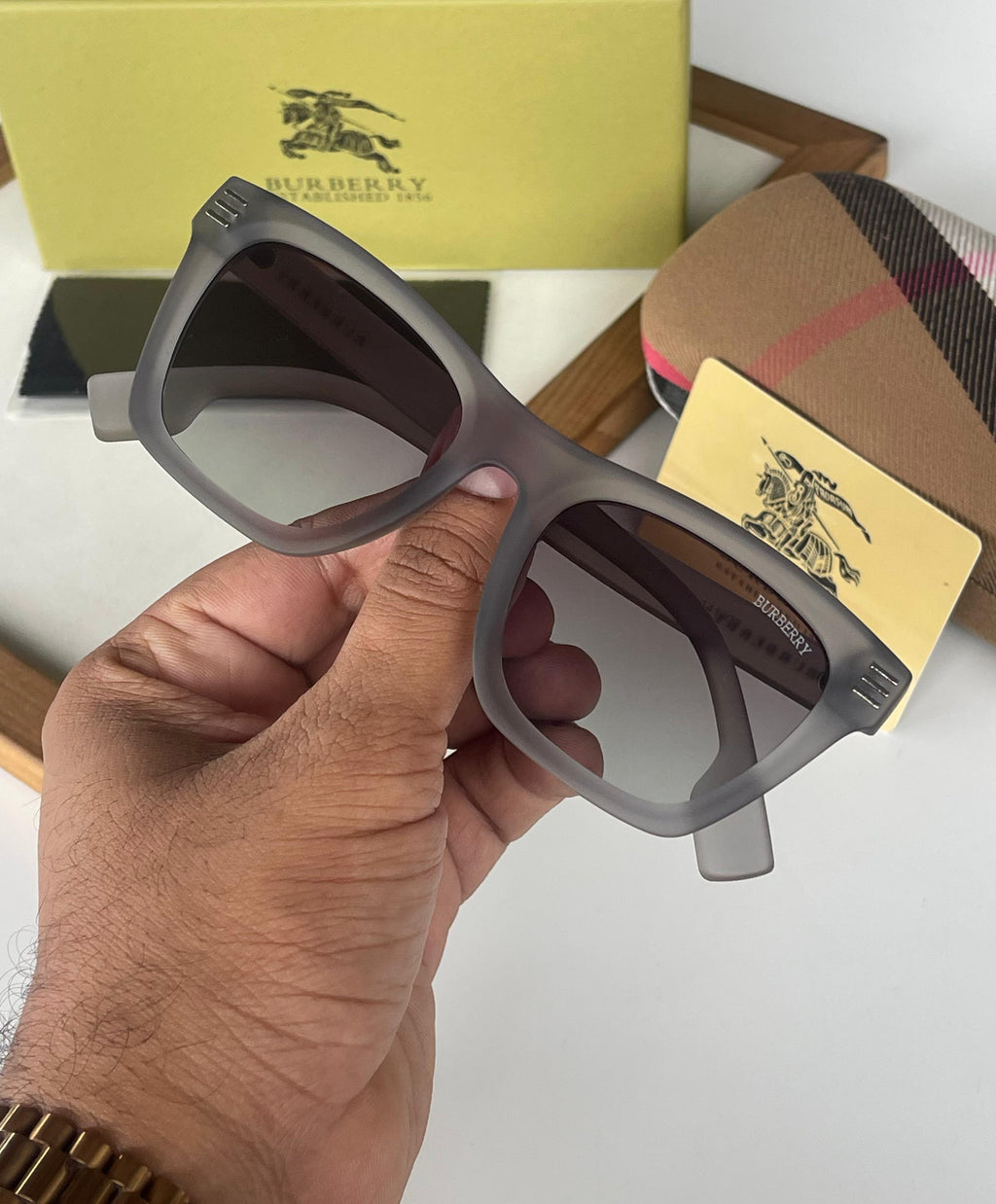 BB unisex sunglasses