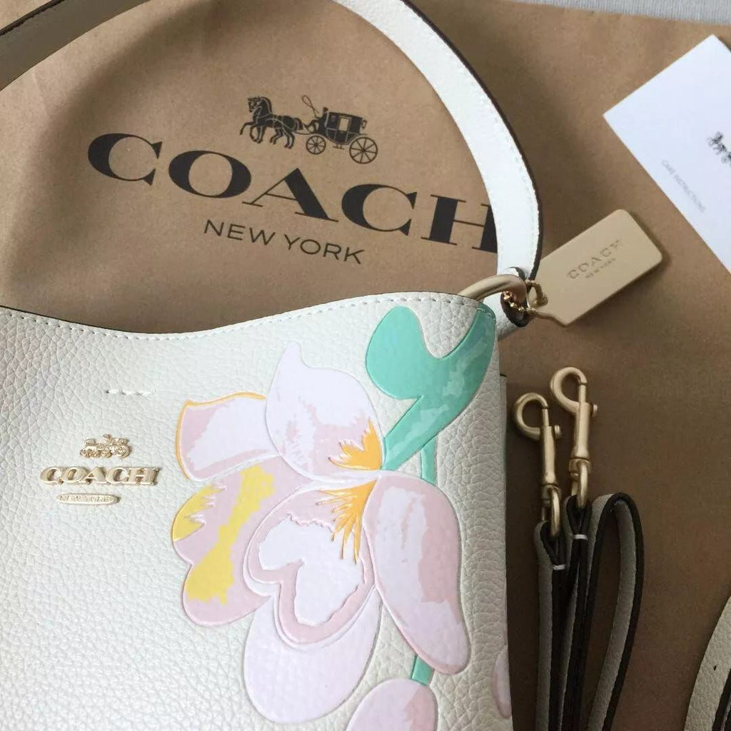 CC BUCKET BAG