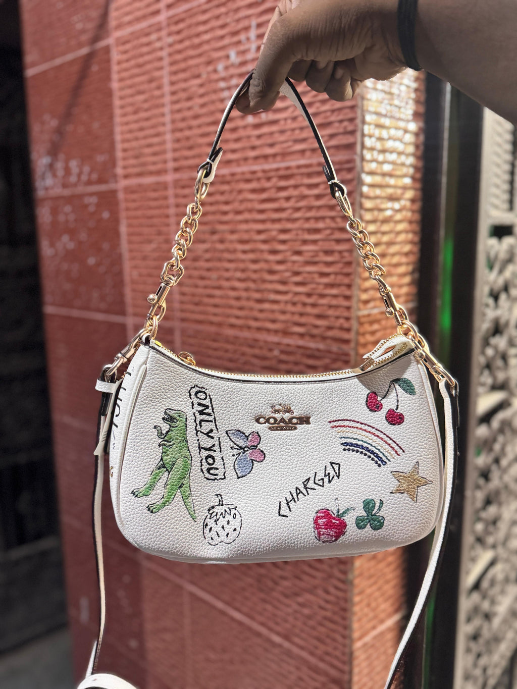 Premium shoulder bag