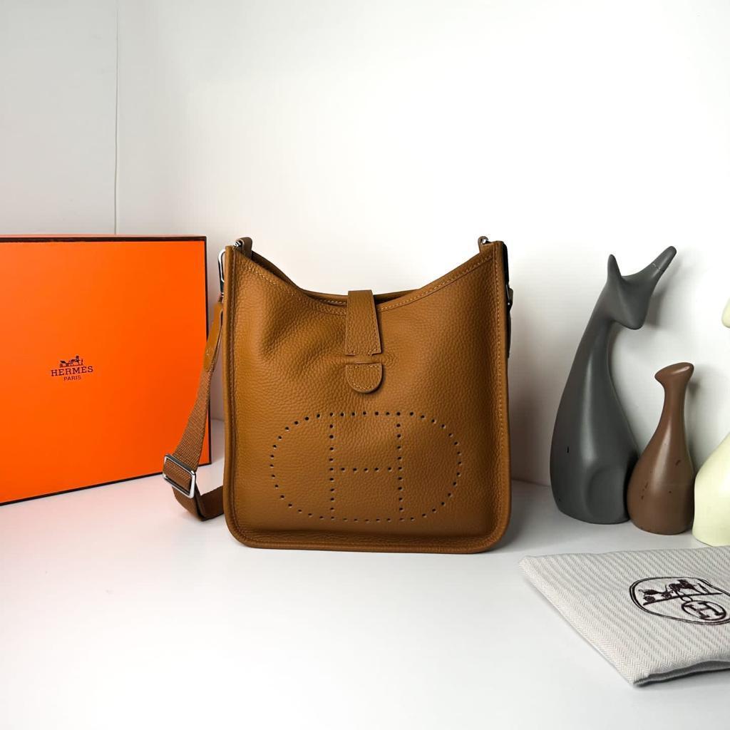 Clemence leather shoulder bag