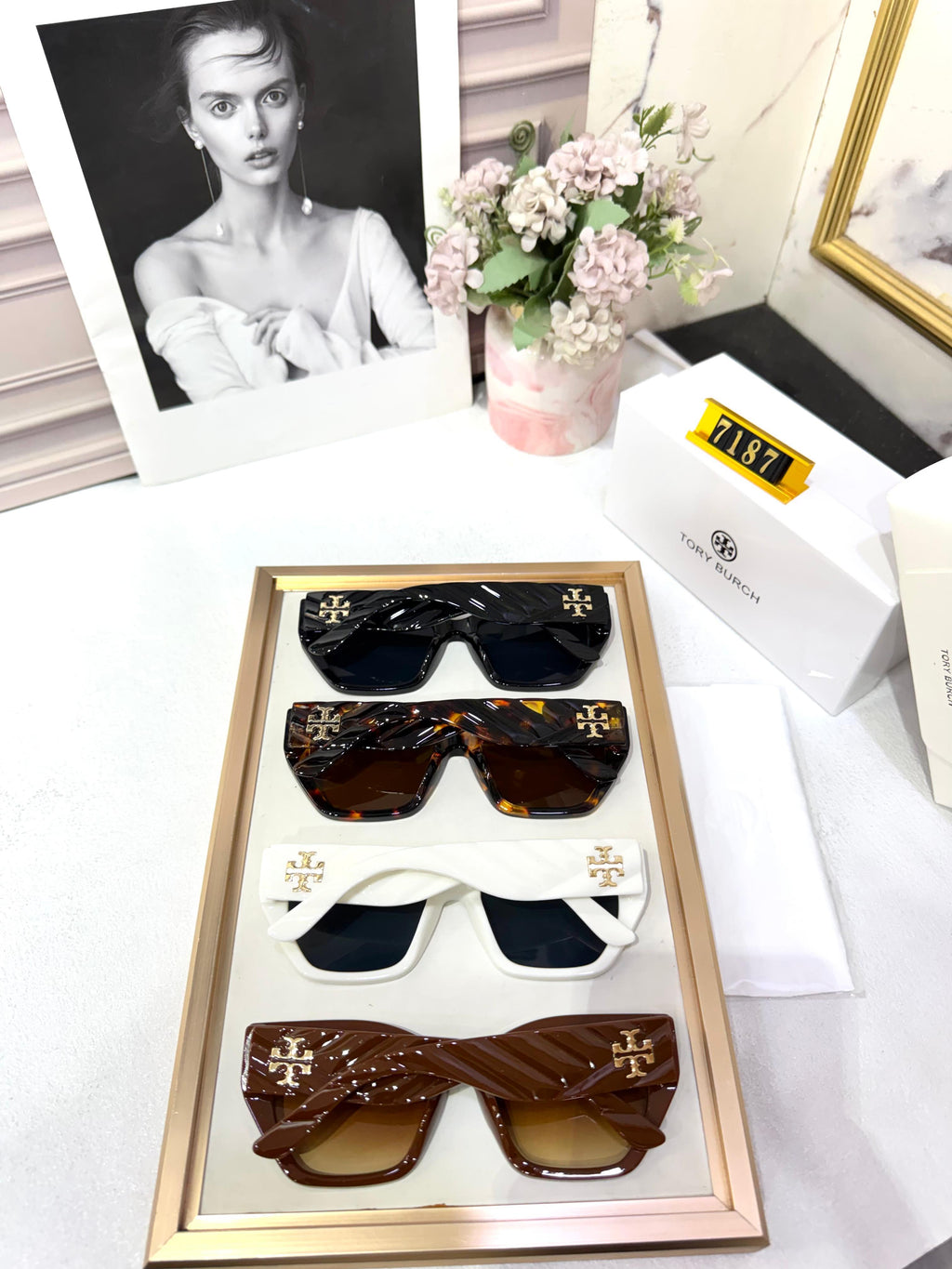 TB WOMEN SUNGLASSES