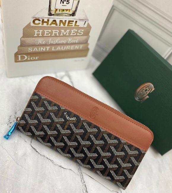 Women’s long wallet