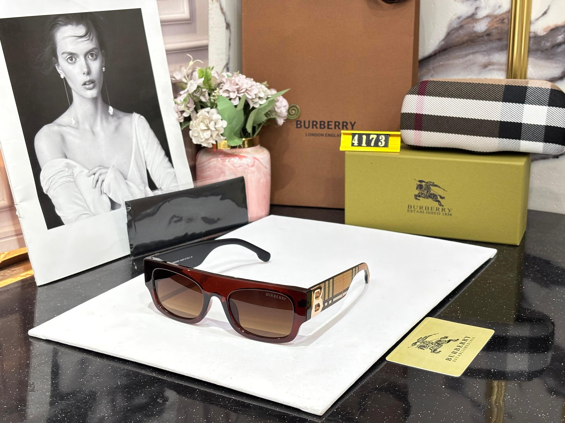 BB UNISEX SUNGLASSES